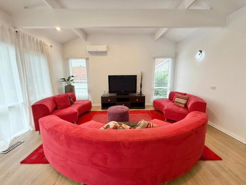 Sanrio Dream Villa Family Retreat With Views - Kempsey Accommodation 3