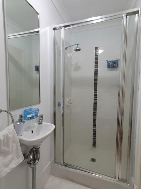 Sandalwood Guest Room - Kempsey Accommodation 3