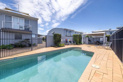 Sandcastles 4 -8 Ala Moana Way - Kempsey Accommodation 0