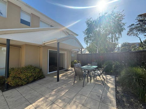 Sandpiper 10 - Close To Town And Beach - Kempsey Accommodation 1