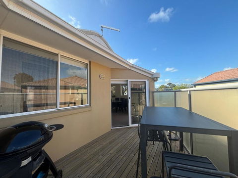 Sandpiper 10 - Close To Town And Beach - Kempsey Accommodation 3
