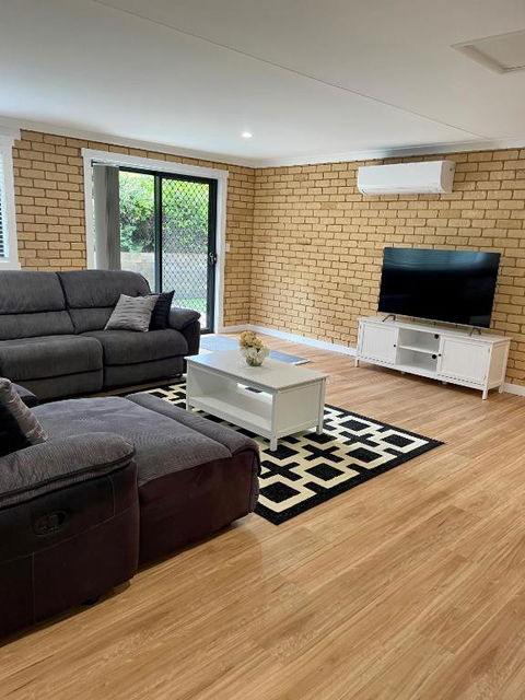 Sandstone Family Apartment - Kempsey Accommodation 0