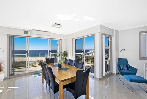 Sandy Cove Apartment The Entrance 31 - Kempsey Accommodation 0