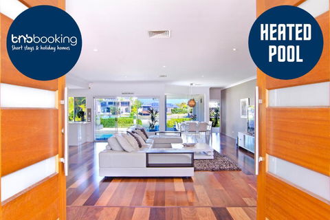 SEACLUSION 5 Bed Waterfront, Sleeps 12 - Kempsey Accommodation 0