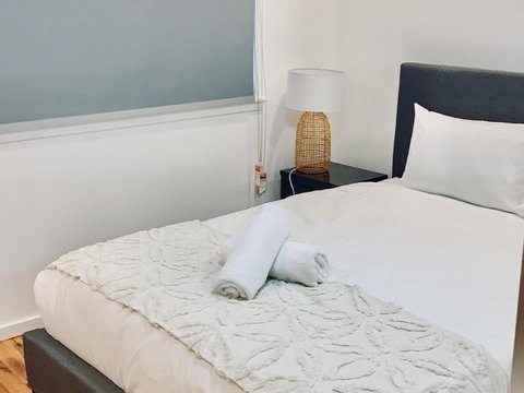St Marys Affordable 5 Br Cozy House - Kempsey Accommodation 1