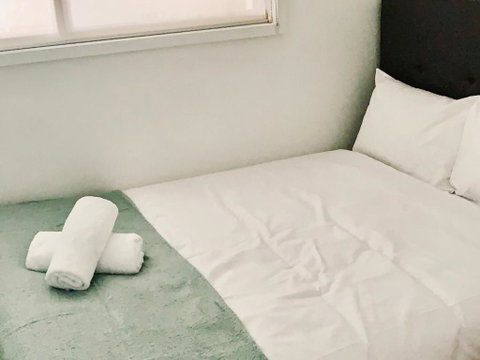 St Marys Affordable 5 Br Cozy House - Kempsey Accommodation 3