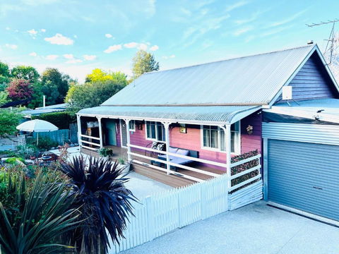 The Garden Cottage - Kempsey Accommodation 2
