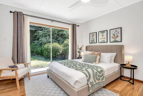 The Glenalvie - Sprawling Serenity In Adelaide Hills - Kempsey Accommodation 0