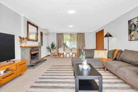 The Glenalvie - Sprawling Serenity In Adelaide Hills - Kempsey Accommodation 2