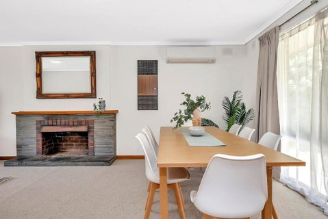 The Glenalvie - Sprawling Serenity In Adelaide Hills - Kempsey Accommodation 3