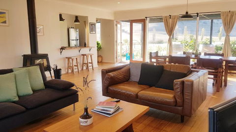 The Harvest, Ese Vineyard Cottage - Kempsey Accommodation 1