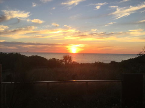 Beachside Apartments Bonbeach - Kempsey Accommodation 0