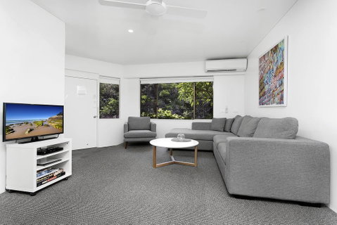 Beachside Beauty At Sapphire Beach - Kempsey Accommodation 3