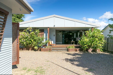Beachside Cottages - Kempsey Accommodation 2