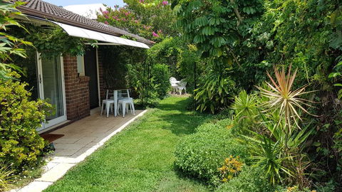 Beachside Villa Ettalong Beach - Kempsey Accommodation 3