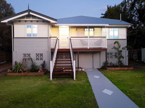 Beautiful Queenslander - Kempsey Accommodation 0