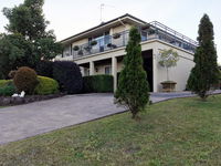 Book Cooranbong Accommodation Vacations Kempsey Accommodation Kempsey Accommodation
