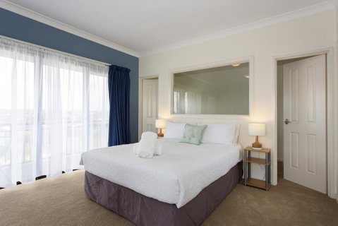 Bella Vista Townhouse With Views - Kempsey Accommodation 1