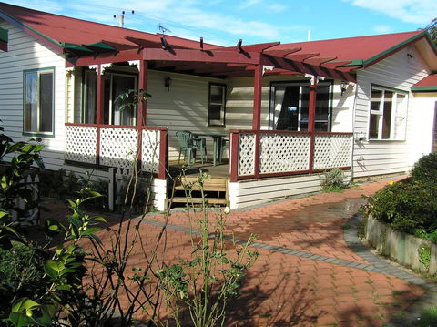 Belle Cottage - Kempsey Accommodation 0