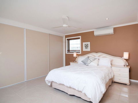 Bellima Beach House', 9 Jackson Close - Huge Duplex With Air Con And Fabulous Views - Kempsey Accommodation 1