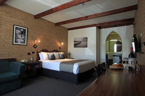 Belltower Motor Inn - Kempsey Accommodation 0