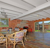 Benvenue - resort style with pool - Kempsey Accommodation