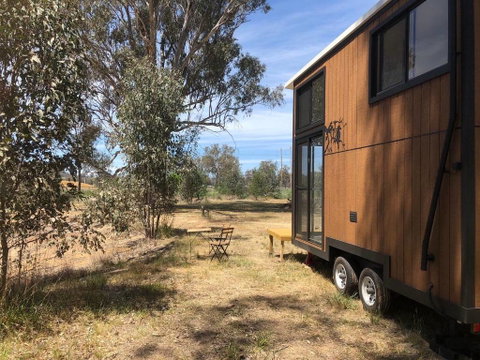 Big Tiny Jindera Park - Kempsey Accommodation 0