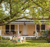 Bird House - Kempsey Accommodation