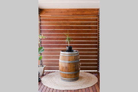 Bird In Hand Cottage, Port Noarlunga - Kempsey Accommodation 2