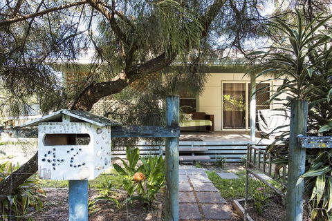 Bird Song - Iluka, NSW - Kempsey Accommodation 1