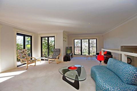 Black Cockatoo Retreat - Kempsey Accommodation 2