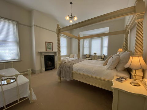 Blayney House - Kempsey Accommodation 0