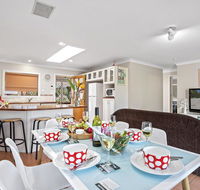 Blue Haze - air conditioned comfort - Kempsey Accommodation