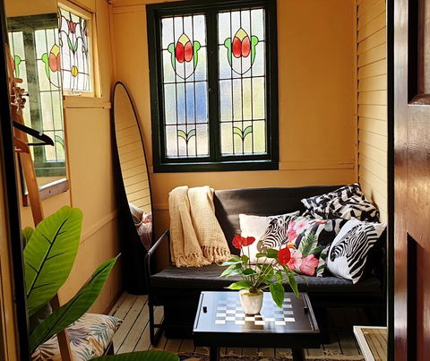 Blue Mountains Historic Retreat-Sleeps 5-WINTER SPECIAL! - Kempsey Accommodation 0