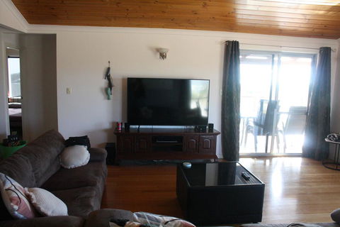 Blue Sky Escapes Sunset Oddes-sea - Kempsey Accommodation 2
