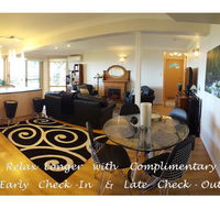 Blue with a View - Kempsey Accommodation
