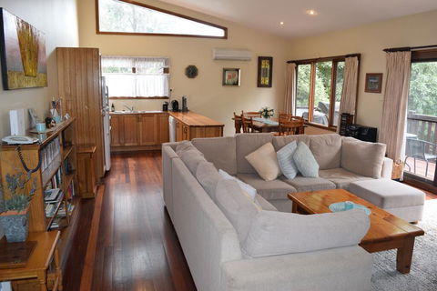 Bluebell Cottage - Kempsey Accommodation 2