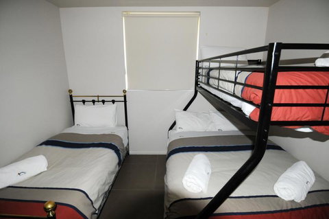 Blues Air 3A - Kempsey Accommodation 2
