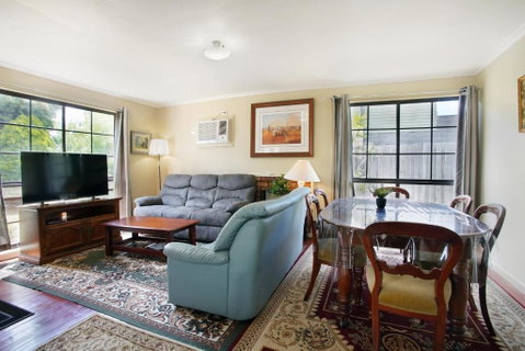 Three Bedroom Sweet Retreat In Coburg - Kempsey Accommodation 0