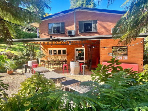 WARBURTON MOTEL - Where Mid-century Style Meets The Mountains - Kempsey Accommodation 0