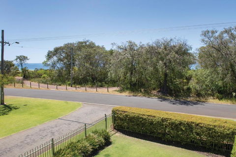 XYZ Holiday Home - Kempsey Accommodation 2