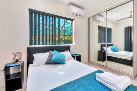 A Little Golf, A Refreshing Swim And A Lot Of Wine - Kempsey Accommodation 4