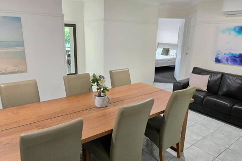 Relaxing Hamptons Style Home In Forest Lake - Kempsey Accommodation 1