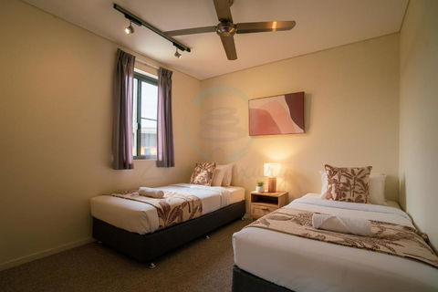 ZEN PARADISE - 2-BR Waterfront Ocean View Retreat - Kempsey Accommodation 1