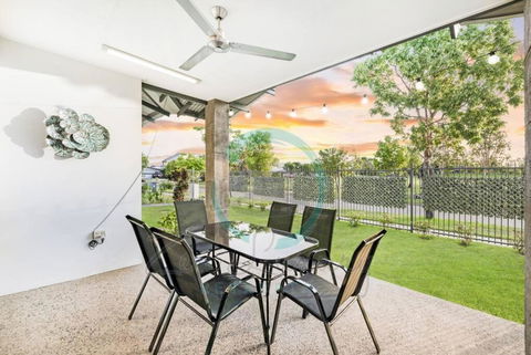 Zenhouse: Stylish Muirhead Home Near Park/Hospital - Kempsey Accommodation 1