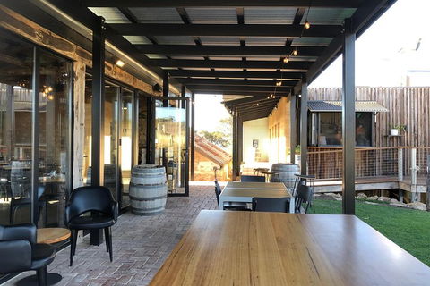 Beer, Wine And Gin (The Ultimate Tastings.) - Kempsey Accommodation 4