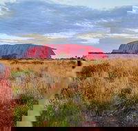 Uluru Ayers Rock Sunset with Outback Barbecue Dinner and Star Tour - Kempsey Accommodation