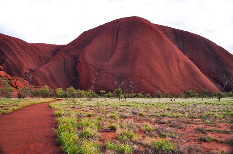 Ayers Rock Combo: Uluru Base And Sunset Plus Uluru Sunrise And Kata Tjuta With An Optional BBQ Dinner Or Kings Canyon Day Trip - Kempsey Accommodation 5