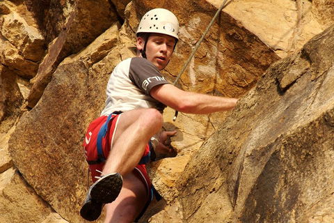 Rock Climbing At The Kangaroo Point Cliffs In Brisbane - Kempsey Accommodation 0