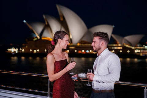 Sydney Harbour Dinner Cruise - Kempsey Accommodation 3